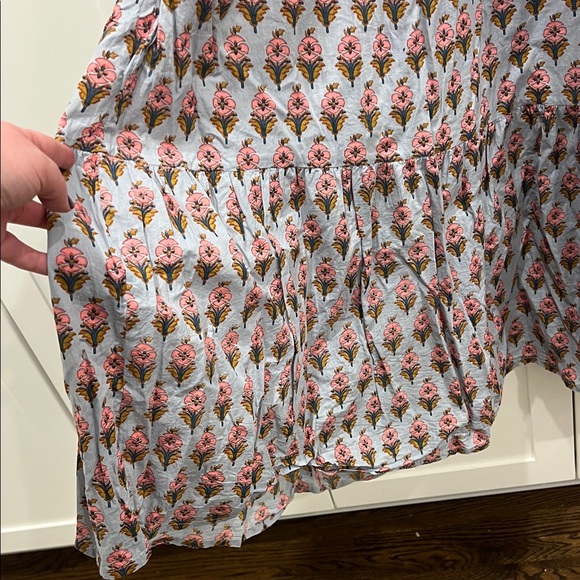 Elegant Gray Floral Off-Shoulder Midi Dress - Picture 4 of 7